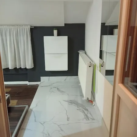 Apartment Dami 2